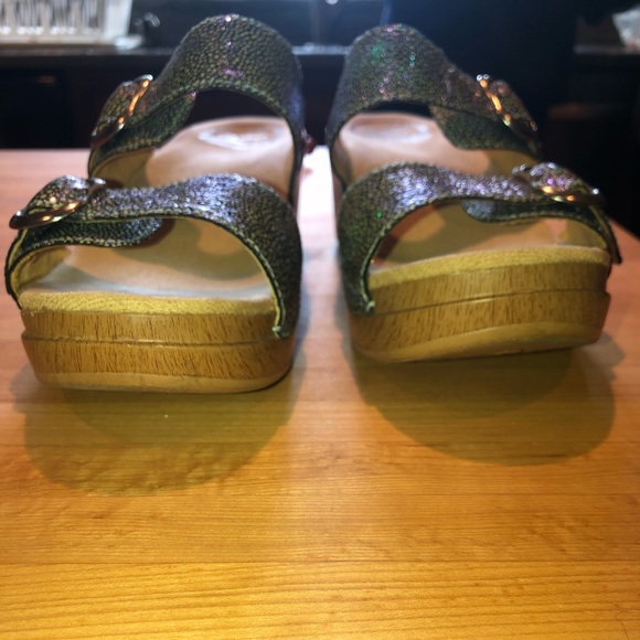 Dansko Heels - Picture 4 of 5